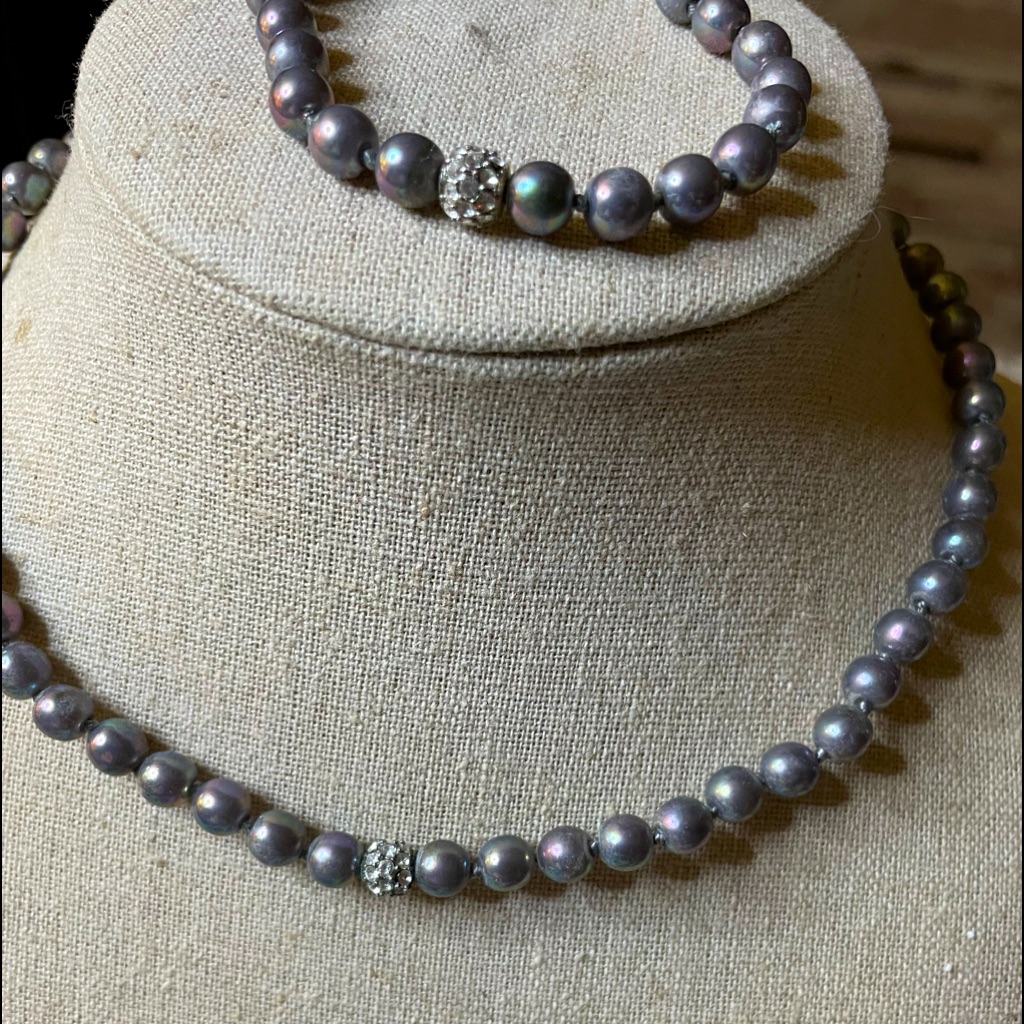 Pierre Balmain Black Faux Pearl Necklace And Bracelet Set 119$